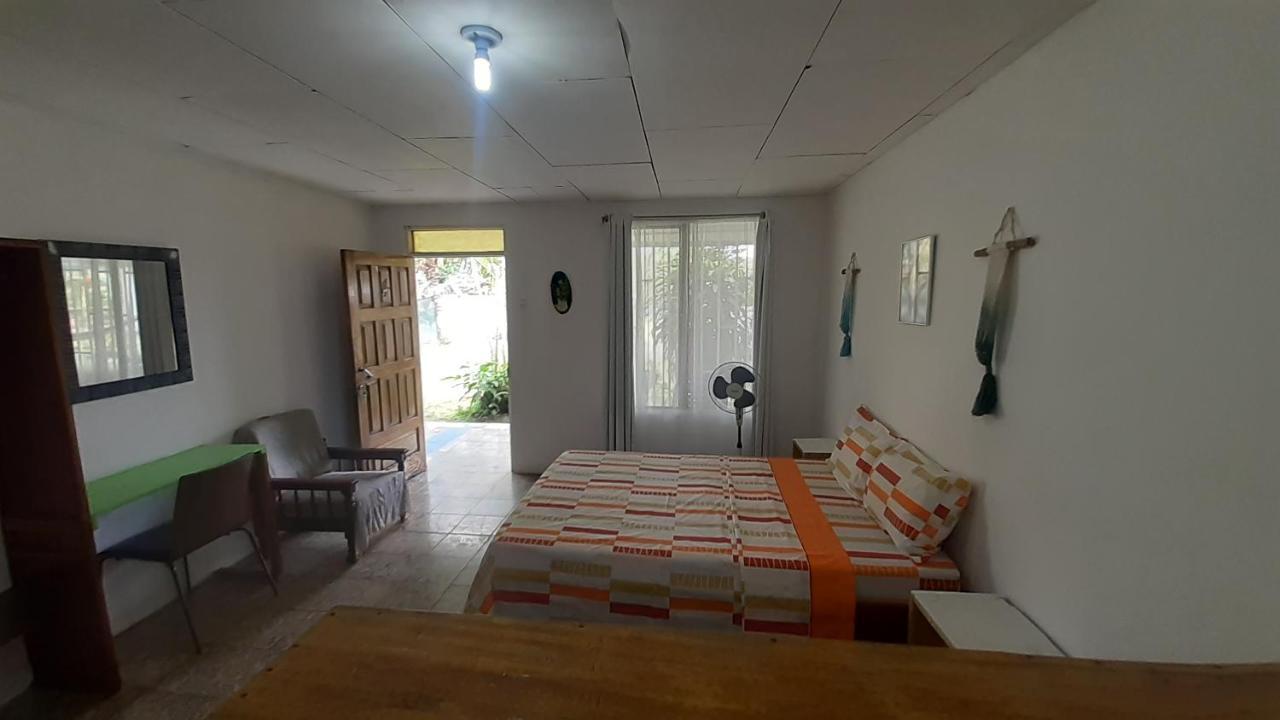 Rooms Palmeras Cahuita Exteriör bild