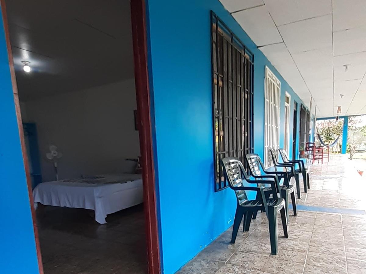 Rooms Palmeras Cahuita Exteriör bild