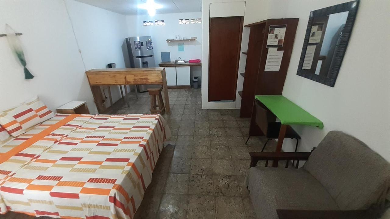 Rooms Palmeras Cahuita Exteriör bild