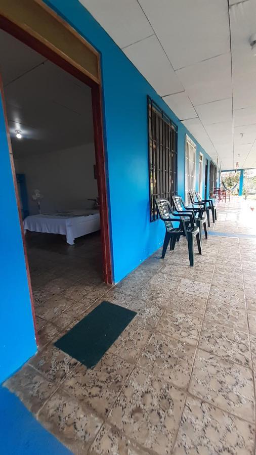 Rooms Palmeras Cahuita Exteriör bild