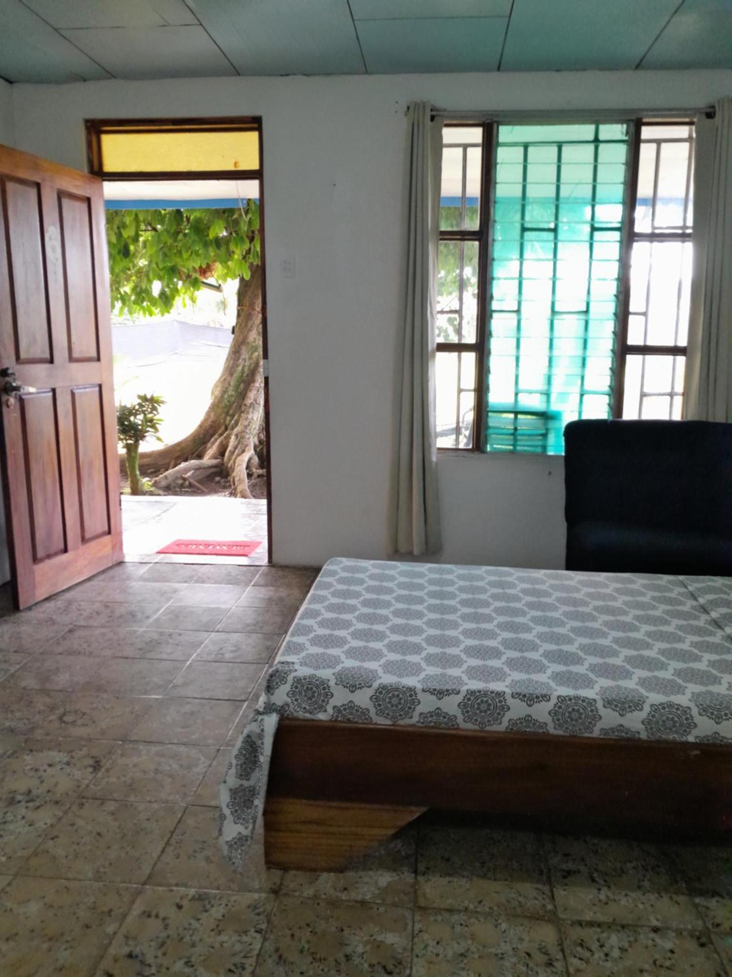 Rooms Palmeras Cahuita Exteriör bild