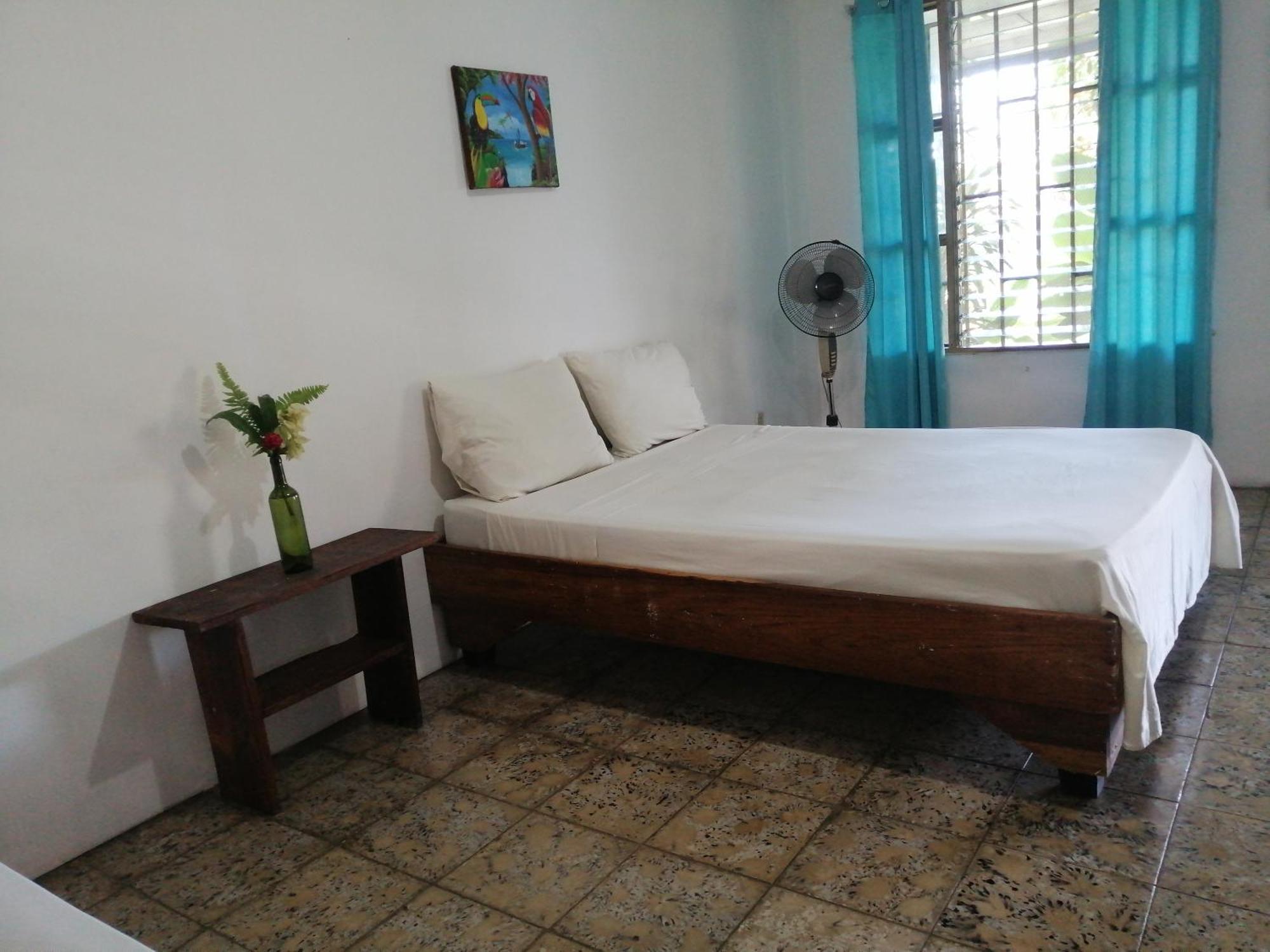 Rooms Palmeras Cahuita Exteriör bild